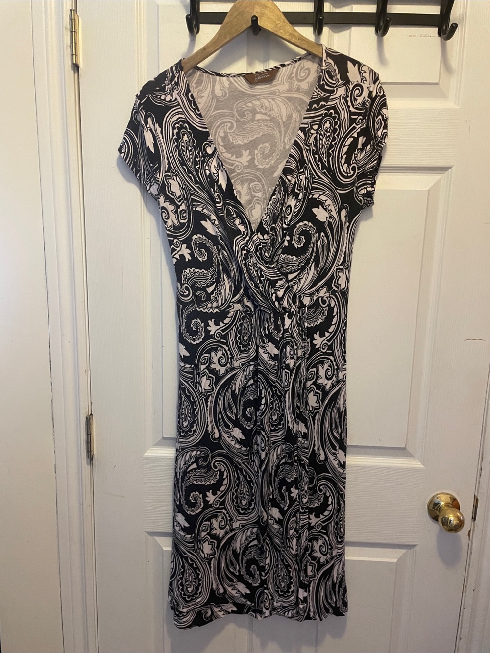 Black & White Paisley Wrap-Style Women’s Dress